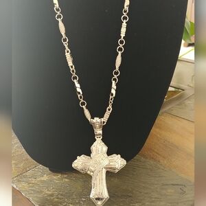 Elegant Silver Cross Pendant Necklace